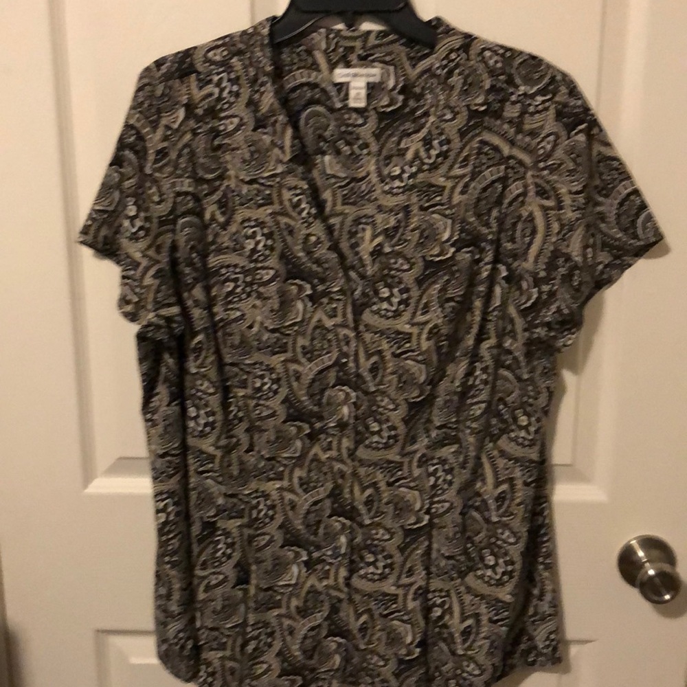 Croft & Barrow button down blouse. Black and Tan